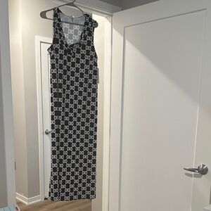 Lulu-B Black and White Geometric Maxi Dress